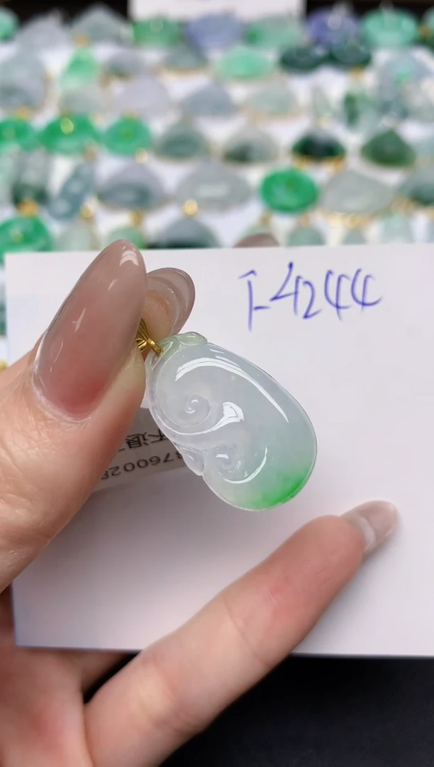 颈饰18K金镶嵌翡翠天然缅甸A货翡翠百元以上9元证书费自理