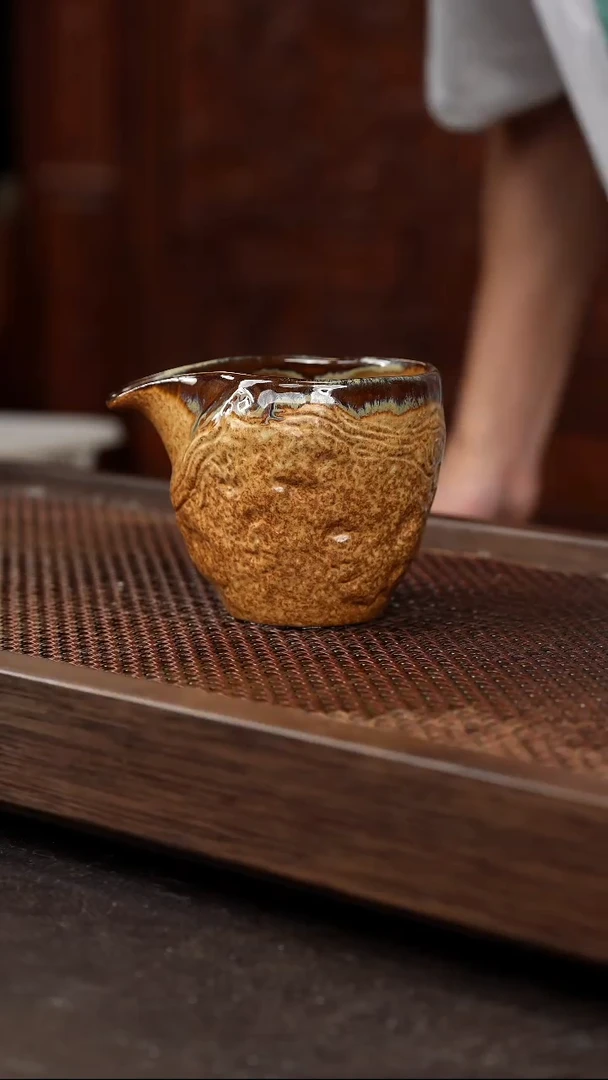 茶壶紫砂均陶 鹰嘴公道杯