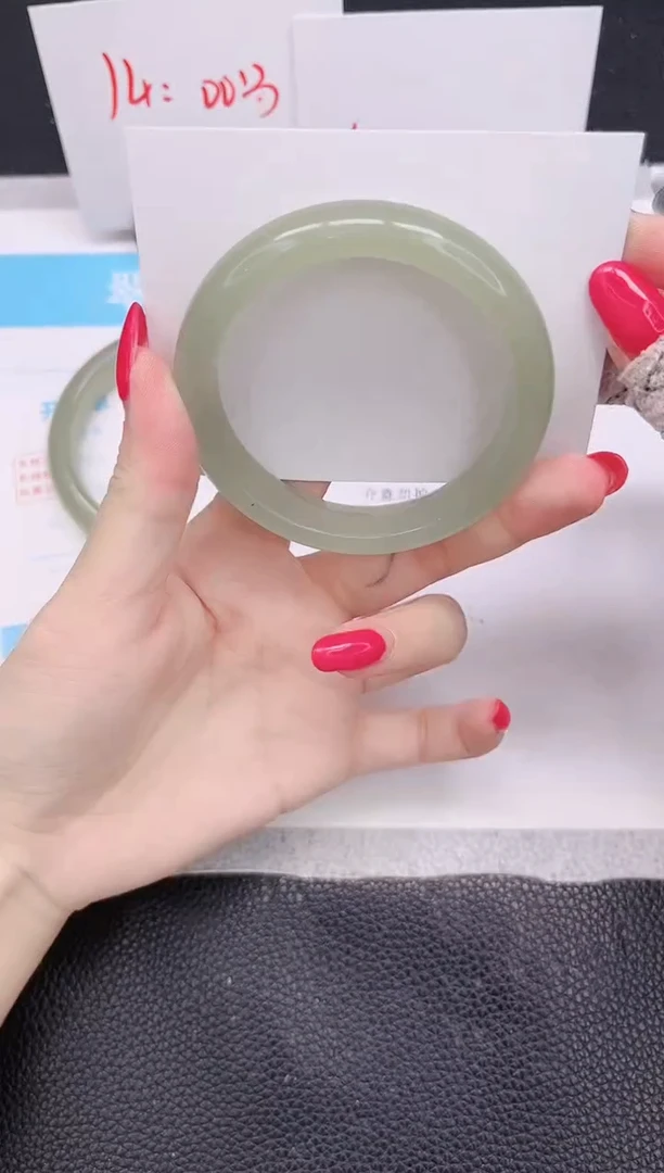 未镶嵌手镯石英质玉167-57