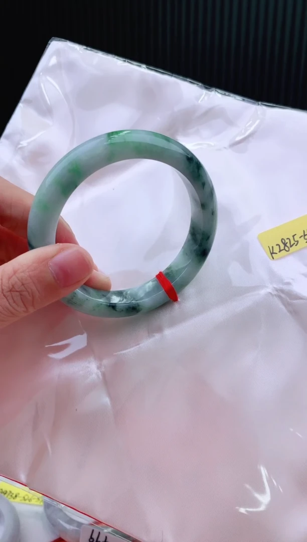 未镶嵌手镯翡翠55+