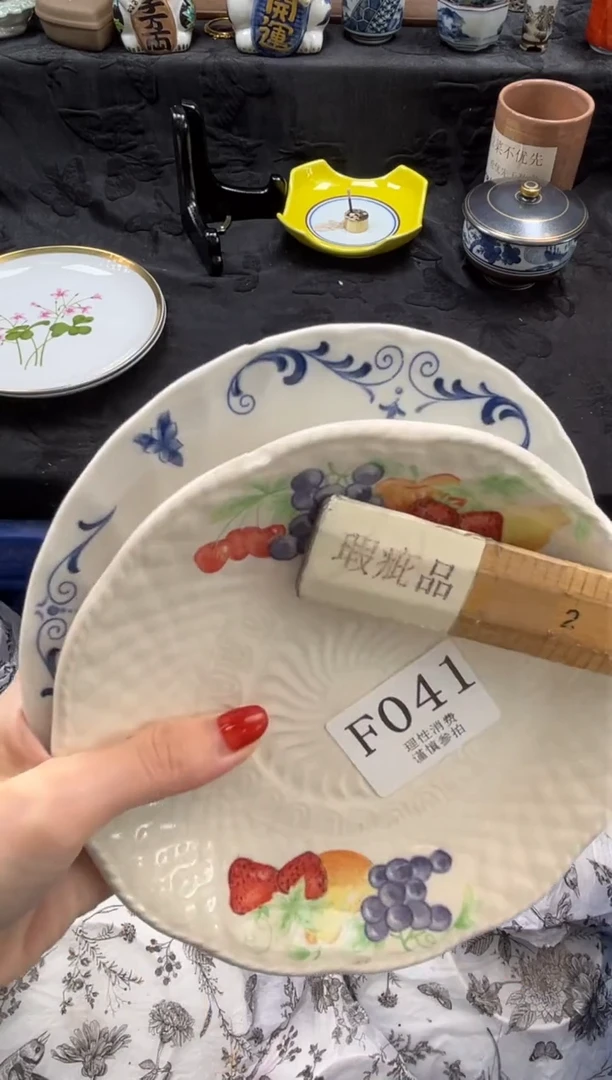 瓷片哆**梦       F041