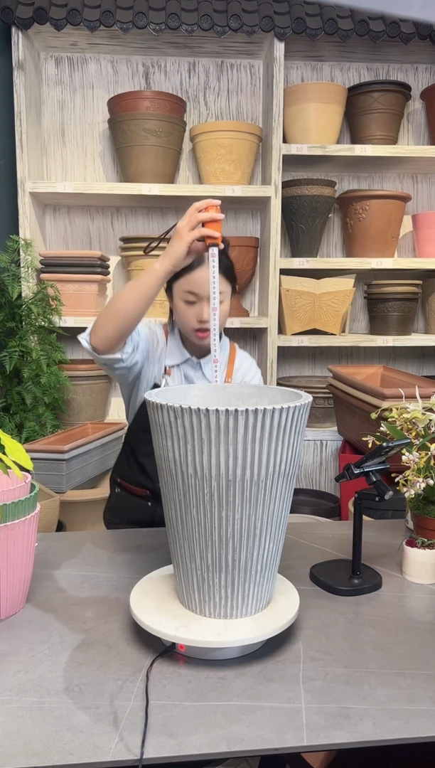 29*36灰白竖纹浮雕纹理强体花盆