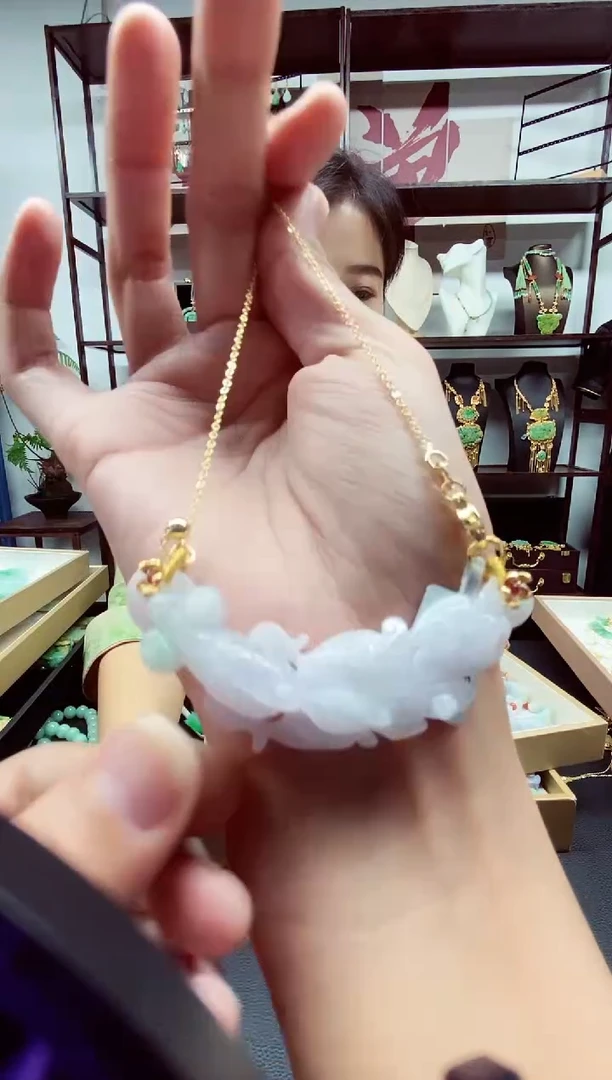 翡翠未镶嵌颈饰翡翠吊坠