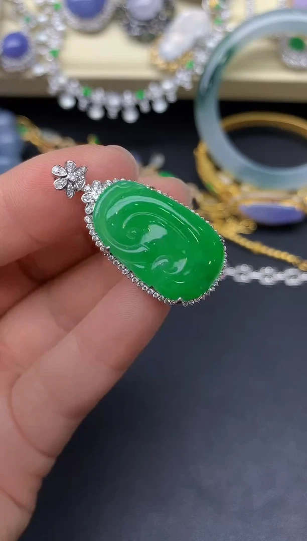吊坠(不含链)18K金镶嵌翡翠430-雪姐翡翠天天见