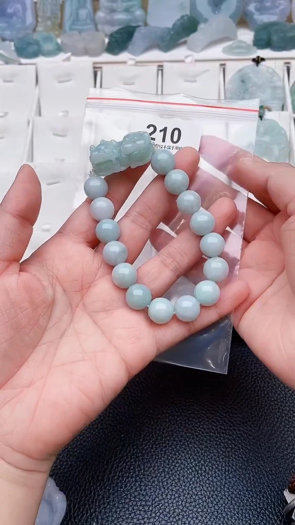 颈饰未镶嵌翡翠天然缅甸翡翠A货210