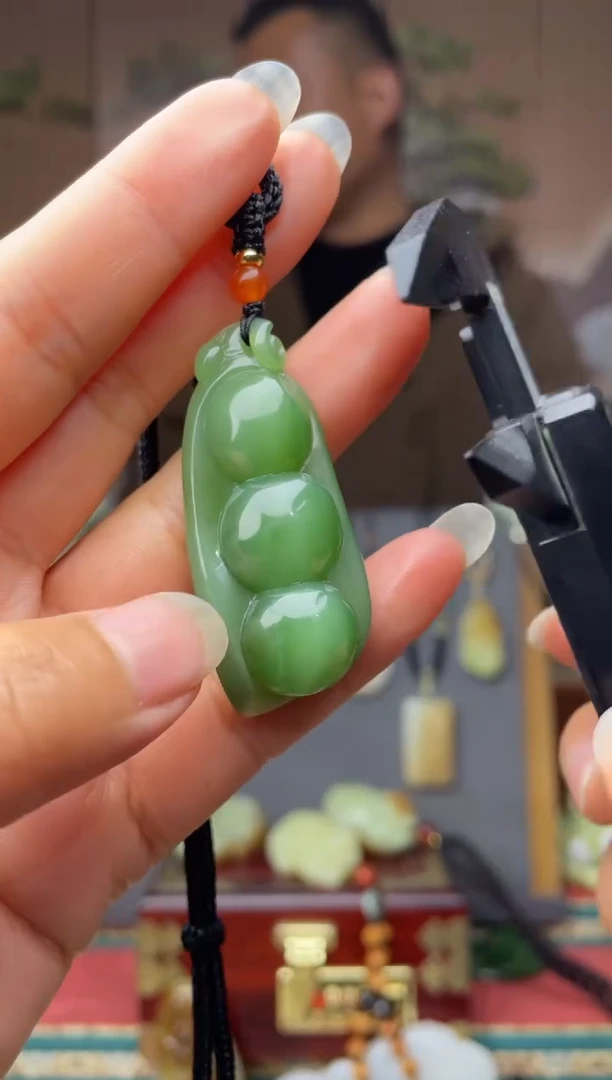 颈饰未镶嵌和田玉拍一发一