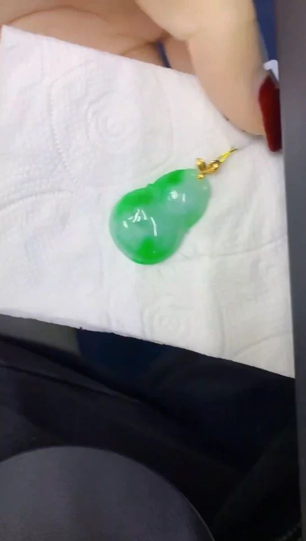 颈饰18K金镶嵌翡翠缅甸天然翡翠A货