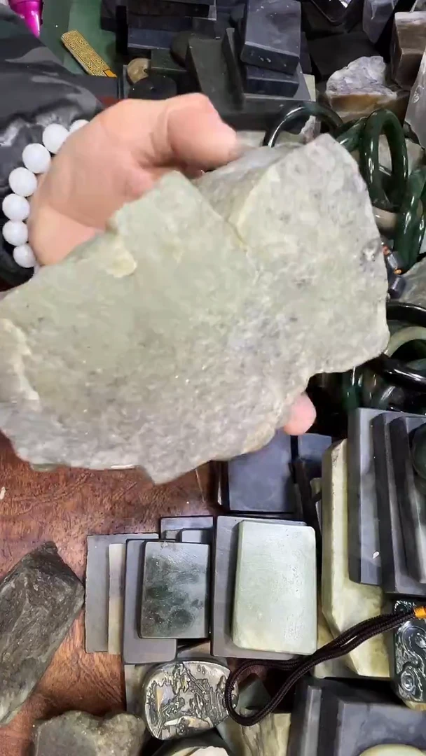 未镶嵌和田玉珠宝半成品1