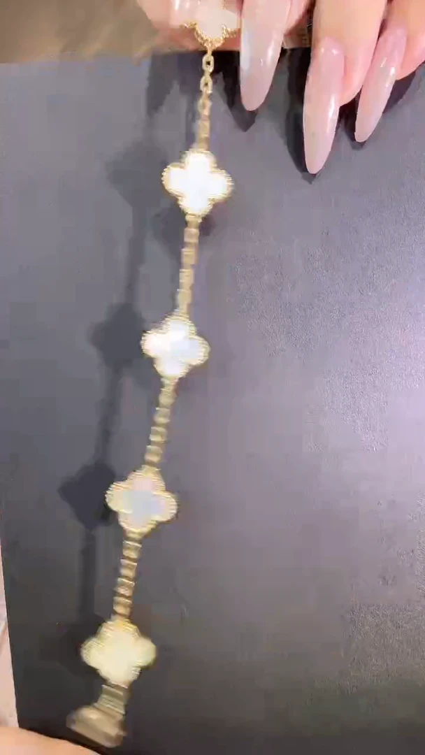 18K金镶嵌贝壳（贝母）手链白色五花手链