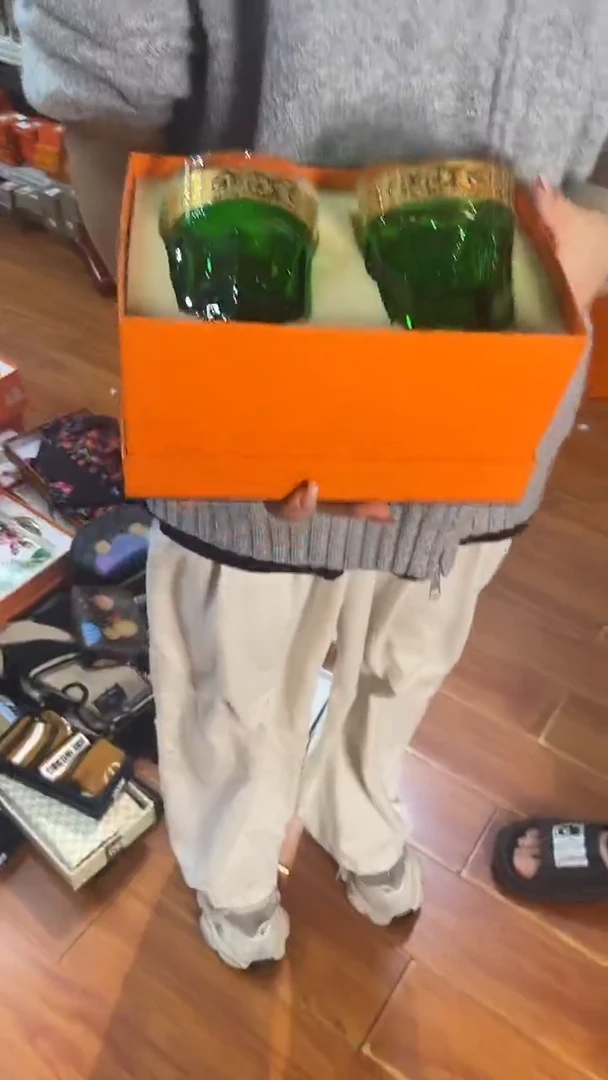 杯鸿辉家品牌瓷器，京东包邮！