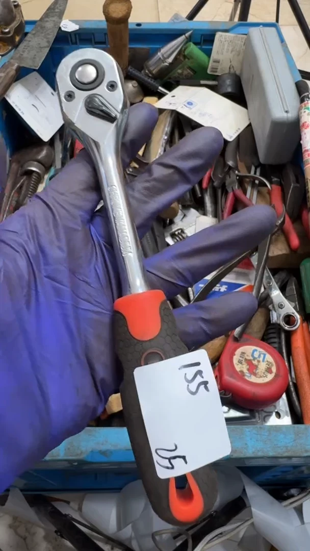 毛*家用五金工具一个