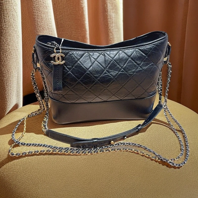 95新 Chanel/香奈儿 28开黑金中号流浪单肩包 1239 5447