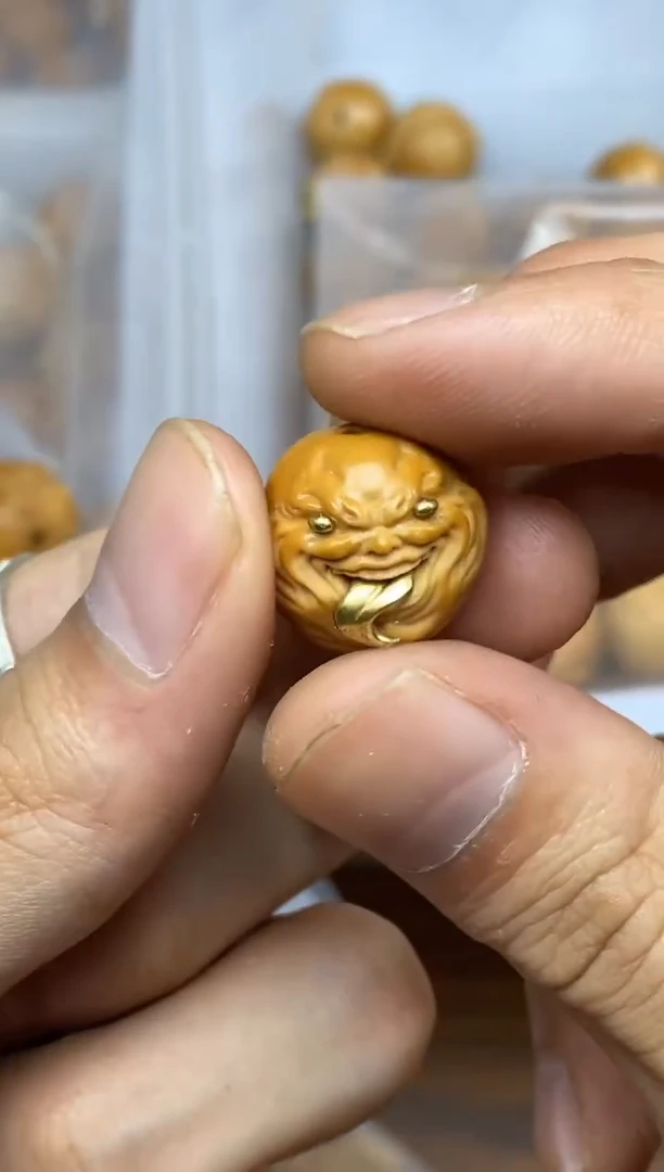 猴头核桃吊坠舔僧 重工
