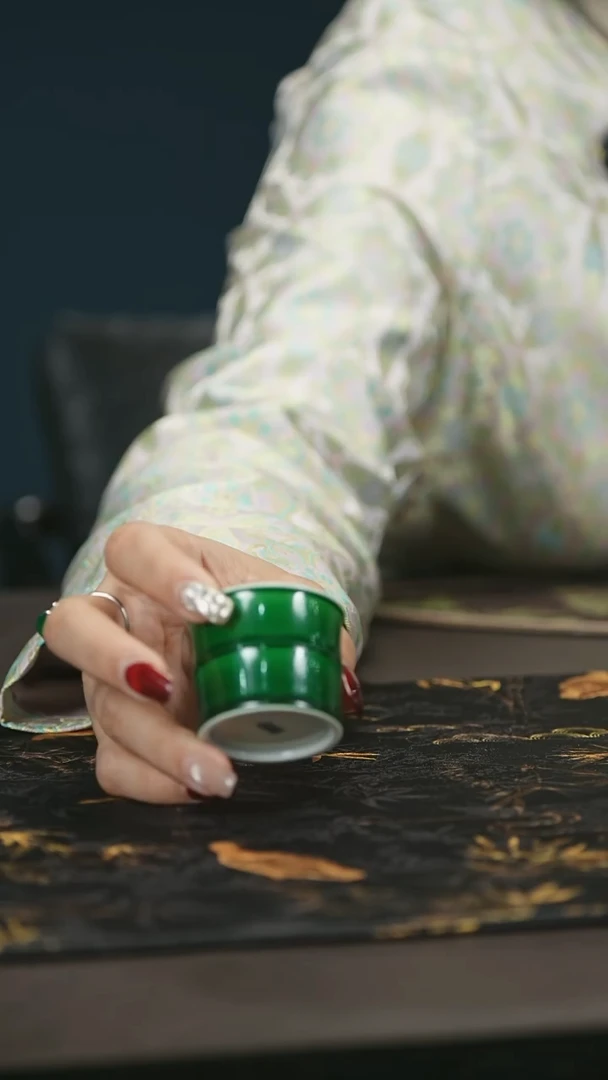 【闪购商品】 瓷堂里郎窑绿竹节杯子