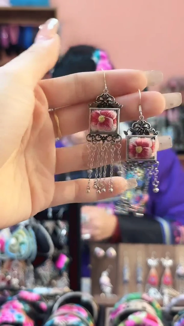 织绣艺枝独绣手工饰品250*