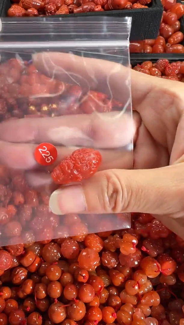 【闪购商品】南红玛瑙颈饰未镶嵌1