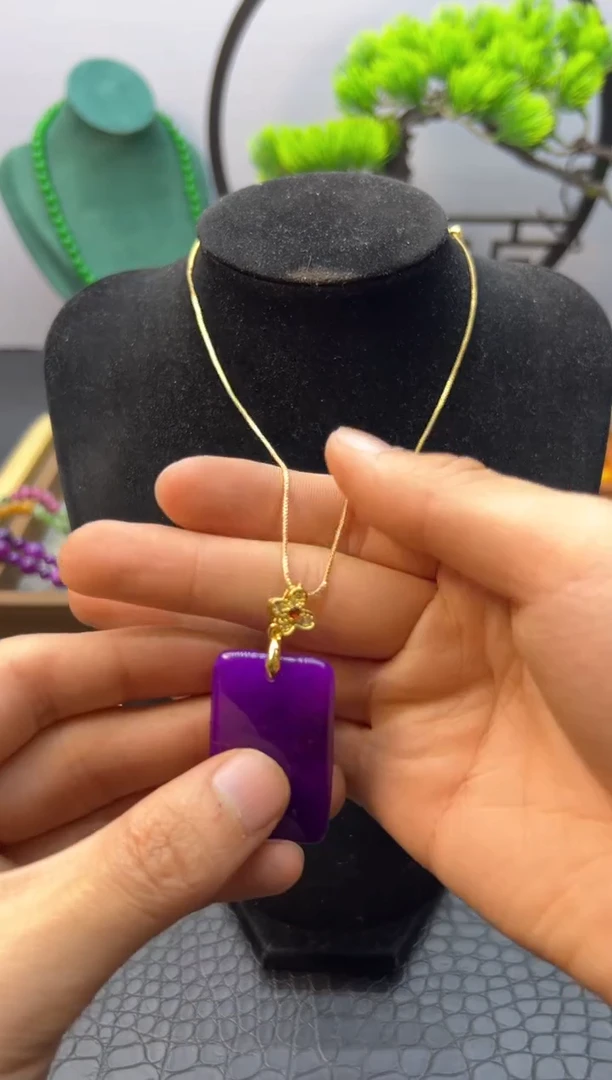 【闪购商品】苏纪石（舒俱来）吊坠(赠链)14K金镶嵌D31