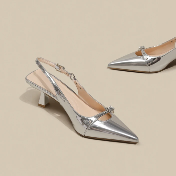 银色气质尖头高跟鞋女夏细跟单鞋子2025新款法式低跟包头凉鞋