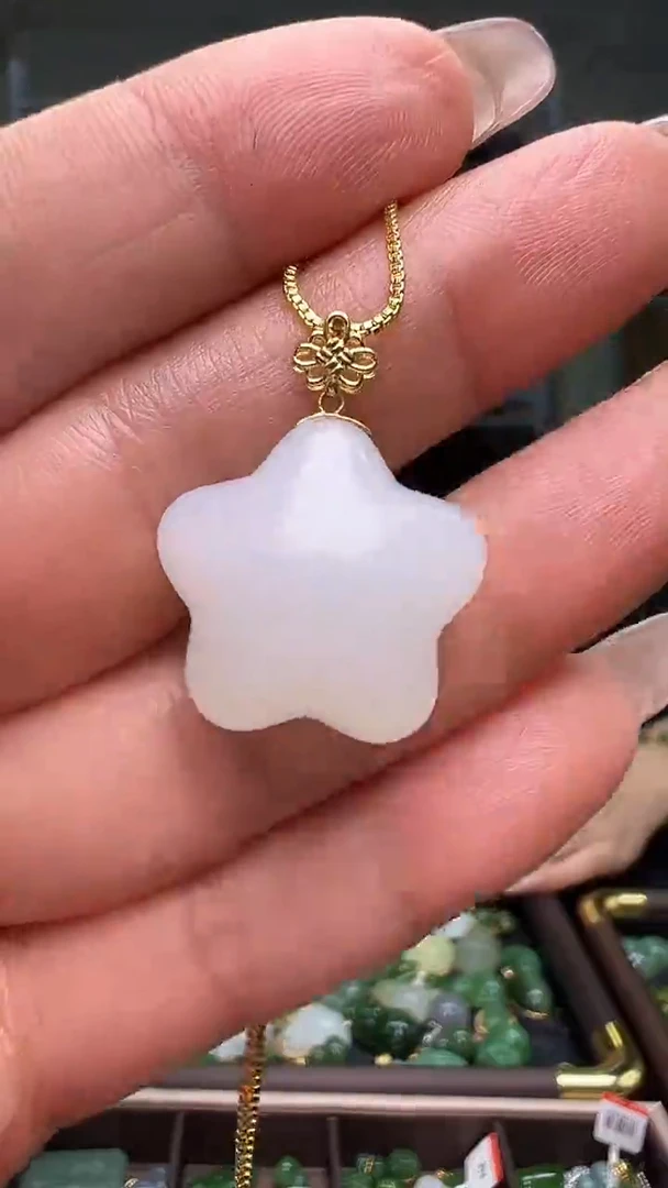 颈饰18K金镶嵌和田玉（多样性发货.发其一）11.20.88