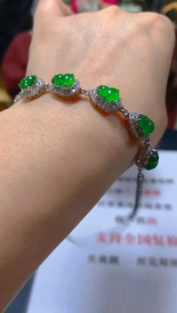 未镶嵌手链翡翠多样性发一