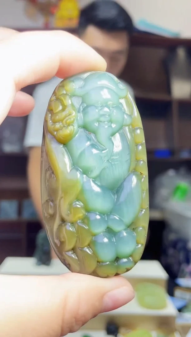 和田玉未镶嵌颈饰1