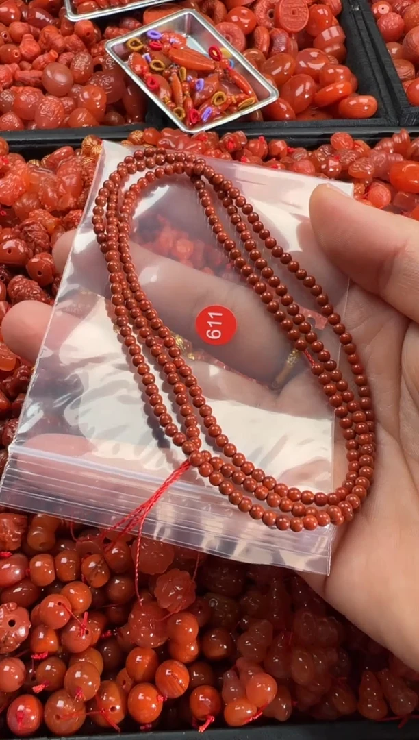 【闪购商品】南红玛瑙颈饰未镶嵌1