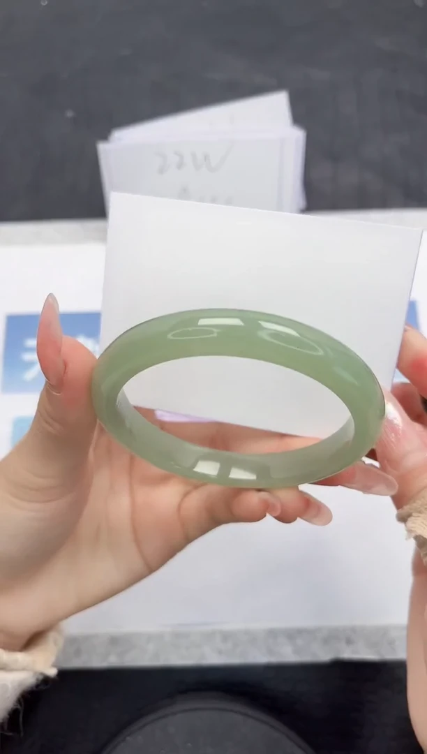 【闪购商品】石英质玉手镯未镶嵌L295-59.4