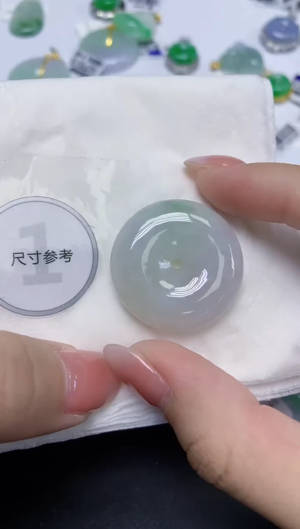 颈饰未镶嵌翡翠天然缅甸翡翠A货百元以上9元证书费自理