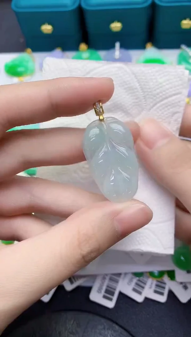 颈饰未镶嵌翡翠天然翡翠缅甸A货