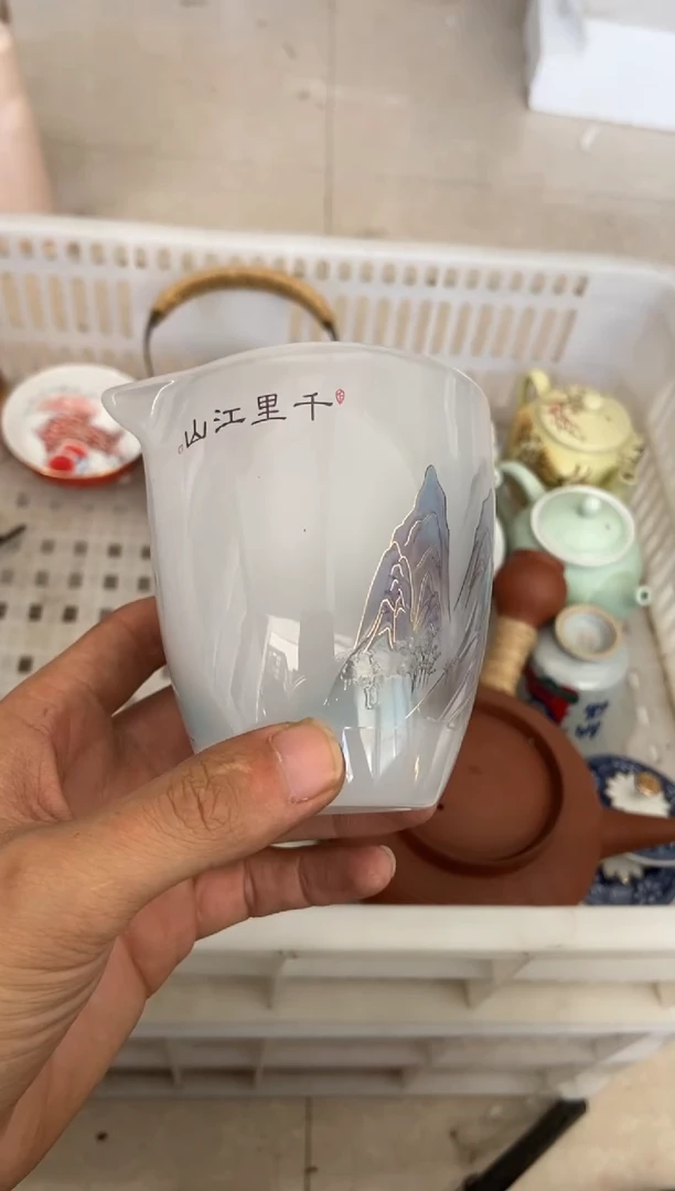 杯无运费险有瑕疵的摄影的产品有使用过的痕迹有点脏介意勿拍