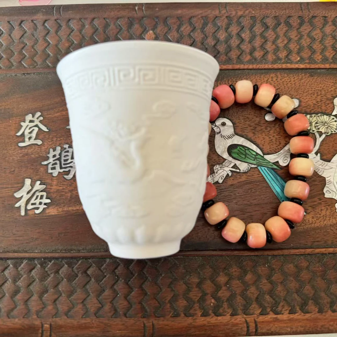 瓷器龙凤杯-粉白
