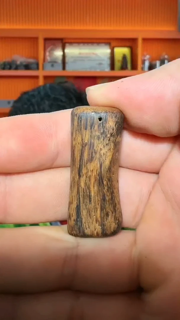 沉香吊坠85号包头多样性发一