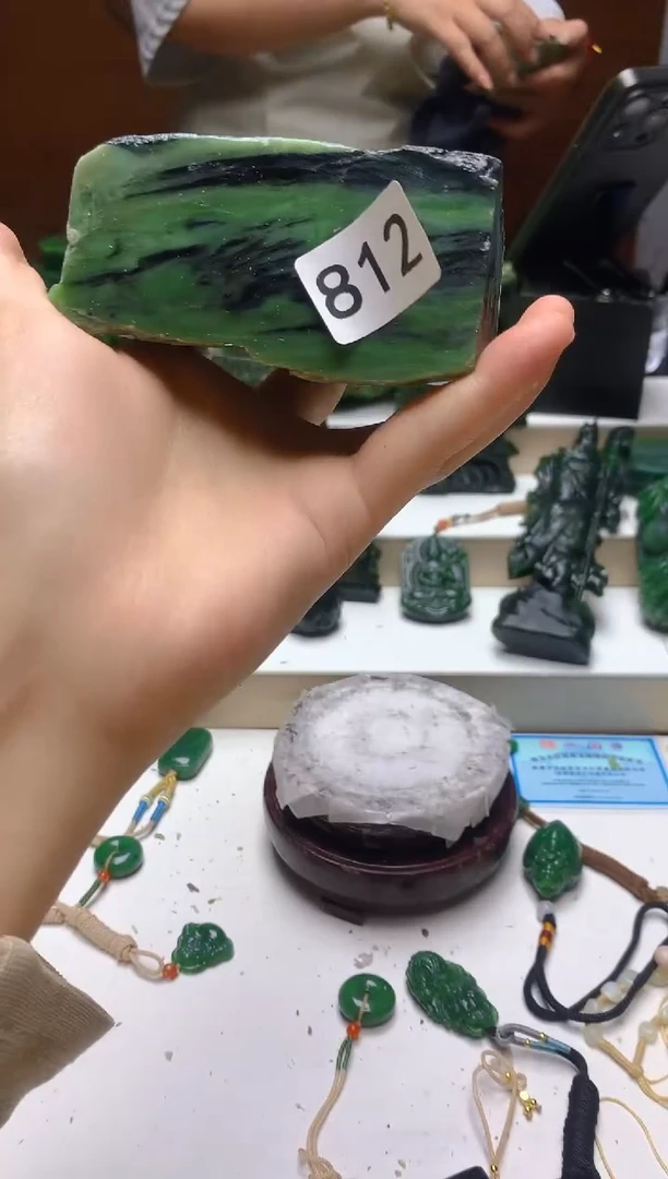 未镶嵌和田玉（碧玉）珠宝半成品812