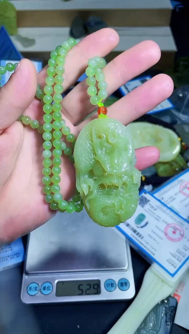 颈饰未镶嵌和田玉1