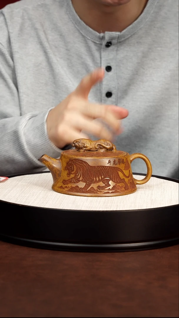 茶壶紫砂宜兴紫砂 卧虎藏龙柱础壶 龙骨金砂 李三妹 730