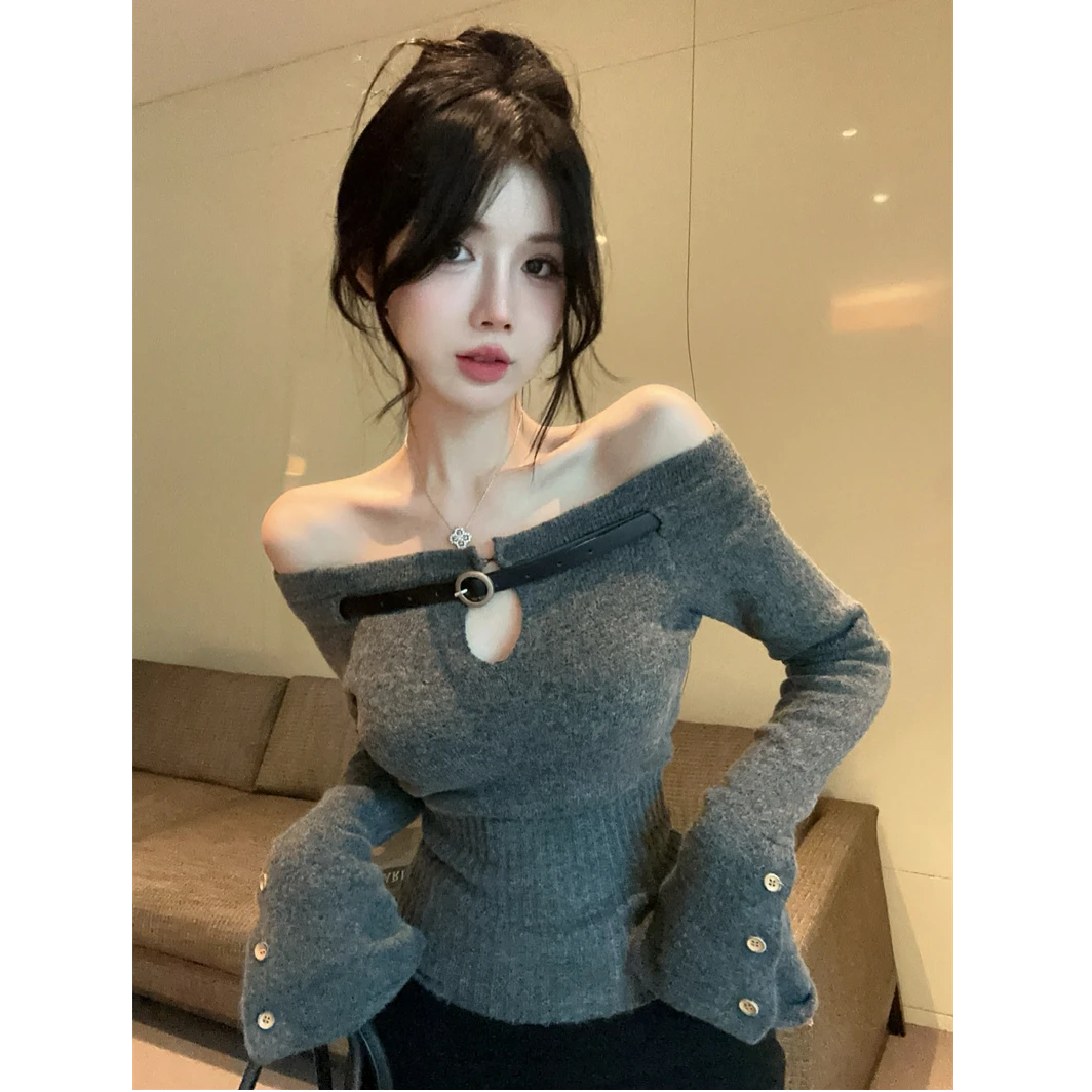 秋季新款辣妹一字肩针织衫女设计感慵懒风上衣百搭黑色半身裙