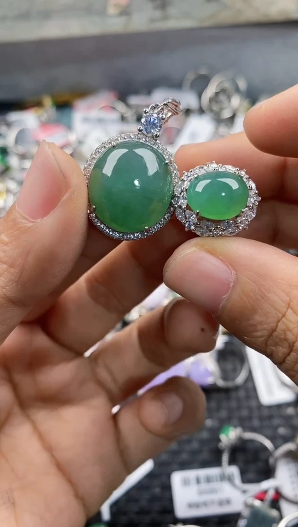 银S925镶嵌戒指翡翠333      9