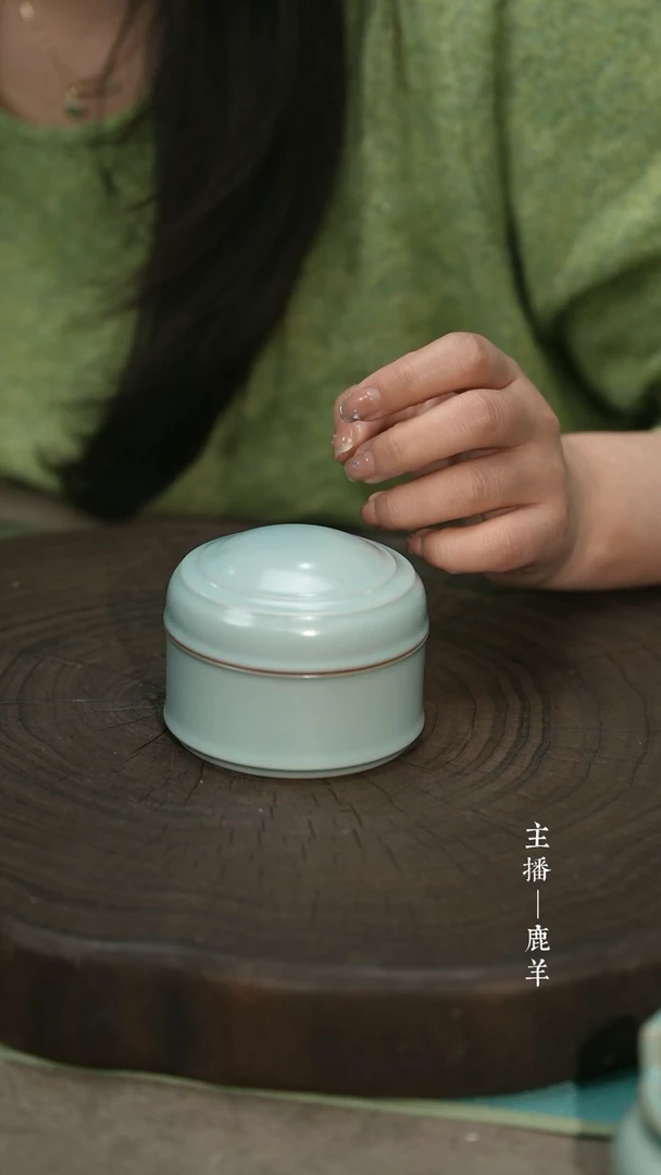 【闪购商品】香盒/印泥和-淡天青晓青微瑕-羊