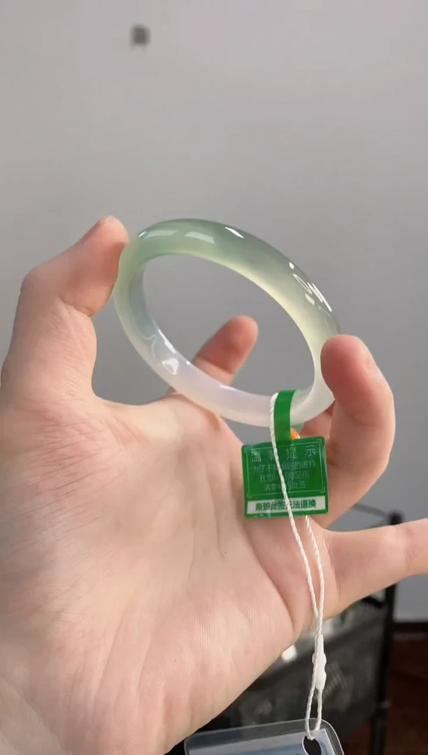 【闪购商品】玛瑙/玉髓手镯未镶嵌54圈