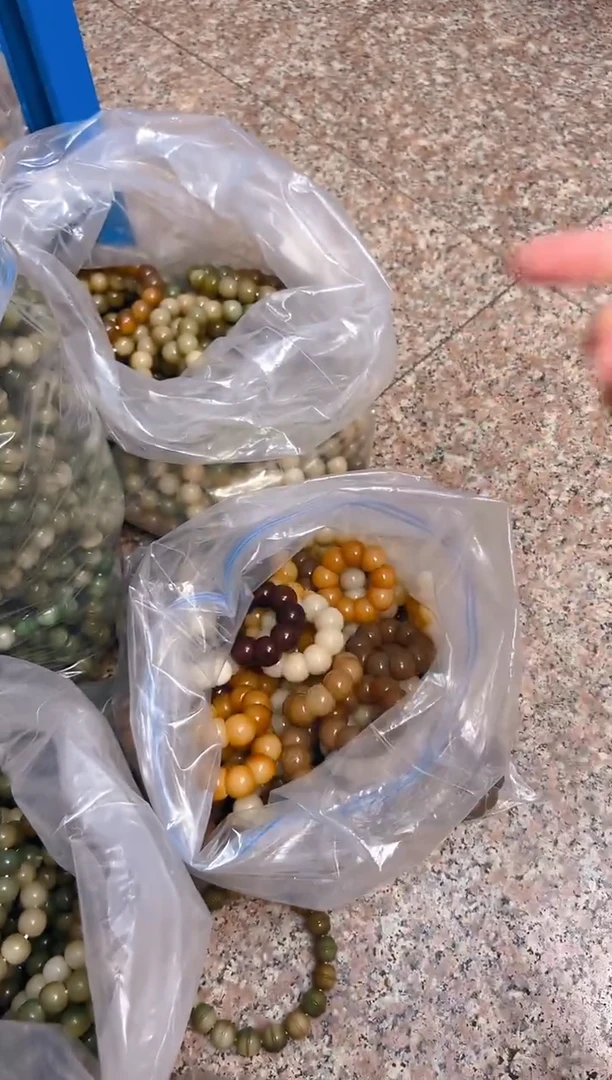 吊坠菩提根/象牙果混色手捻 随机一条