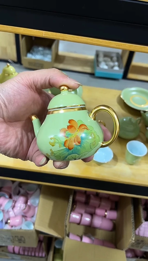 苹果绿手绘描金小梨壶，直播间福利