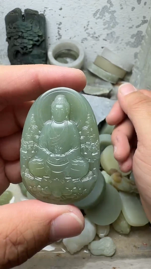 颈饰未镶嵌和田玉大日如来 多样性发，拍一发一