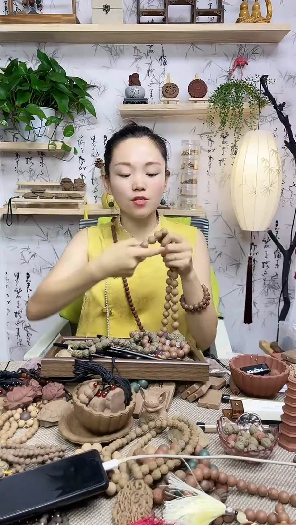 泥塑花香龙涎54颗脖挂