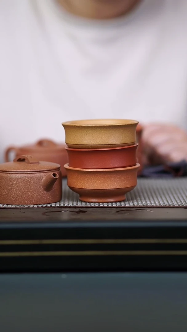 茶壶紫砂半手沉香泥汉瓦+三色禅韵杯