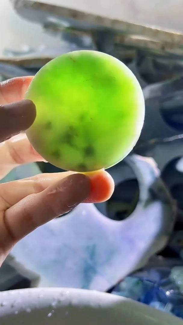 翡翠裸石 缅甸翡翠A货文1954