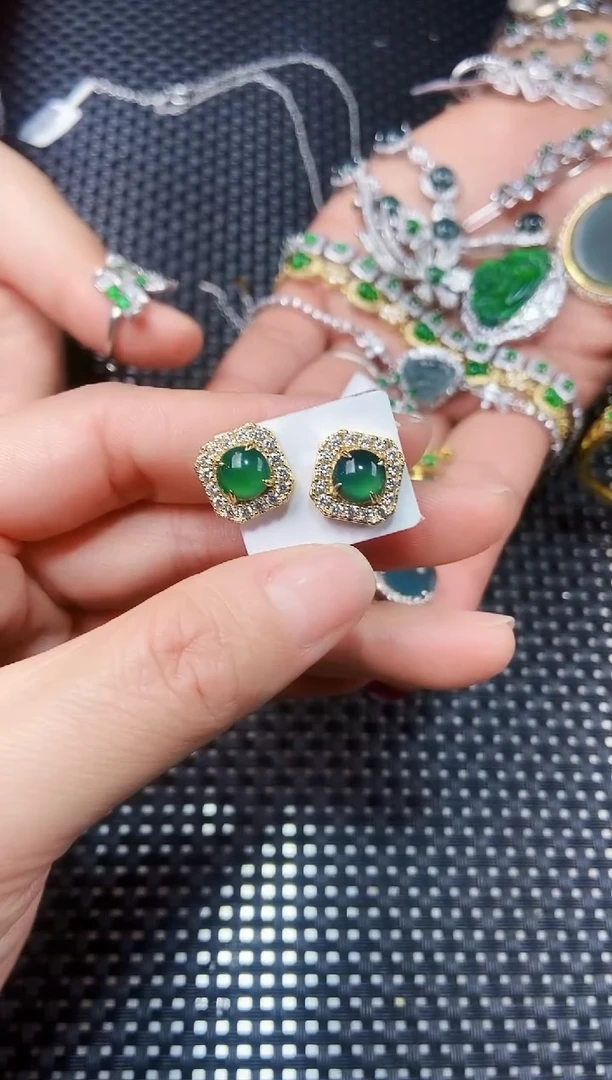 【闪购商品】翡翠耳饰未镶嵌111111111