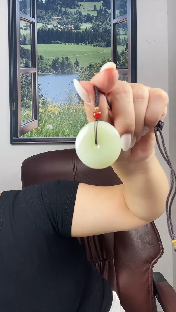 和田玉未镶嵌颈饰平安扣吊坠