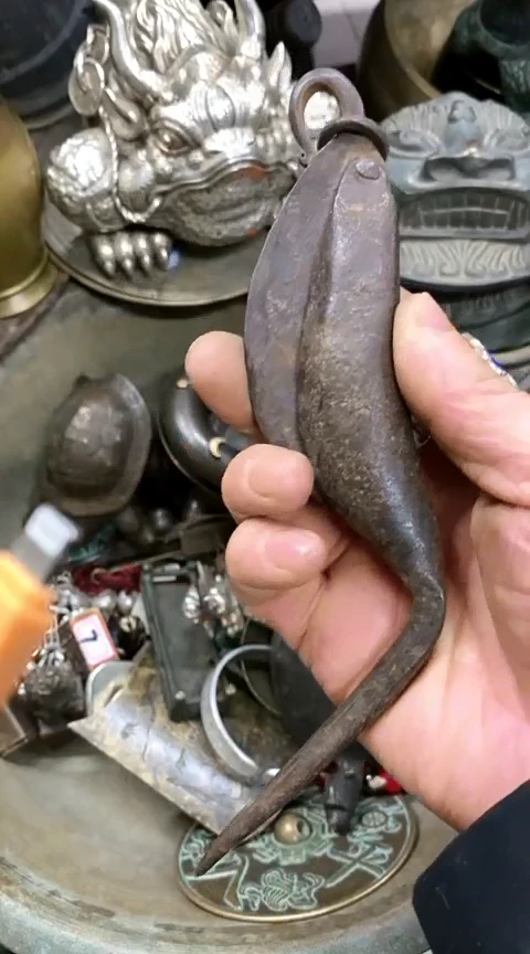 【闪购商品】一物一拍编号铁鱼刀