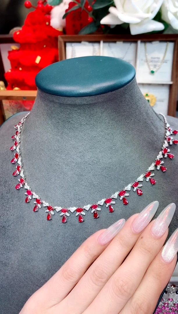 18K金镶嵌项链红宝石9.94ct/天然宝石/七天无理由