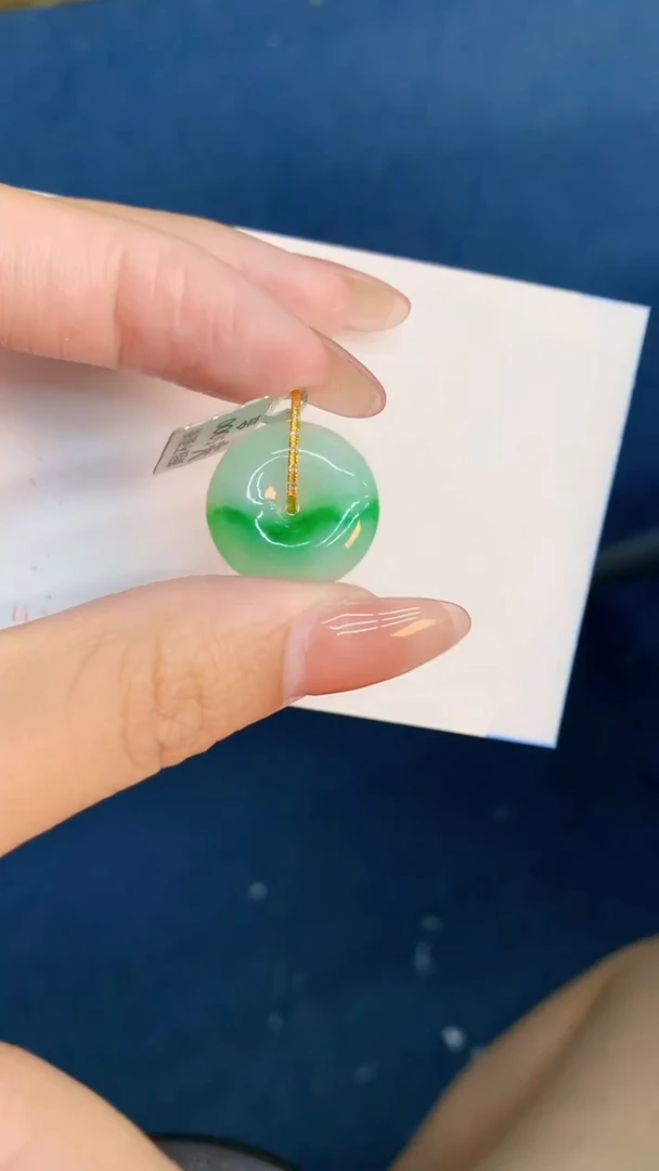 翡翠18K金镶嵌吊坠(不含链)1